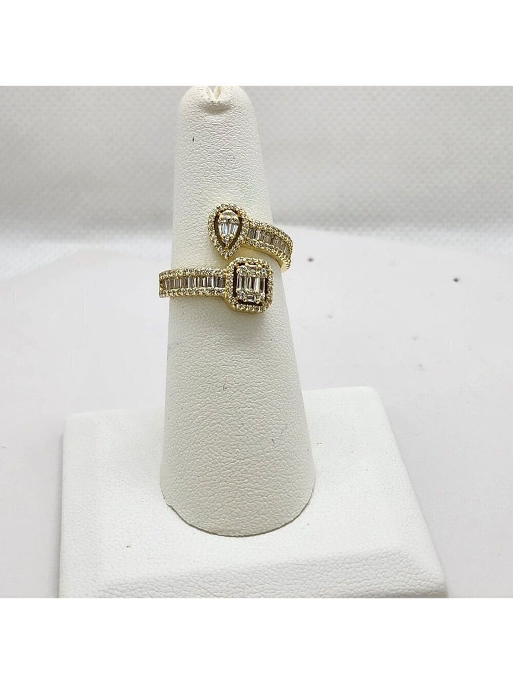 Brand New Sterling Silver 925 Tear Drop Square design Ring